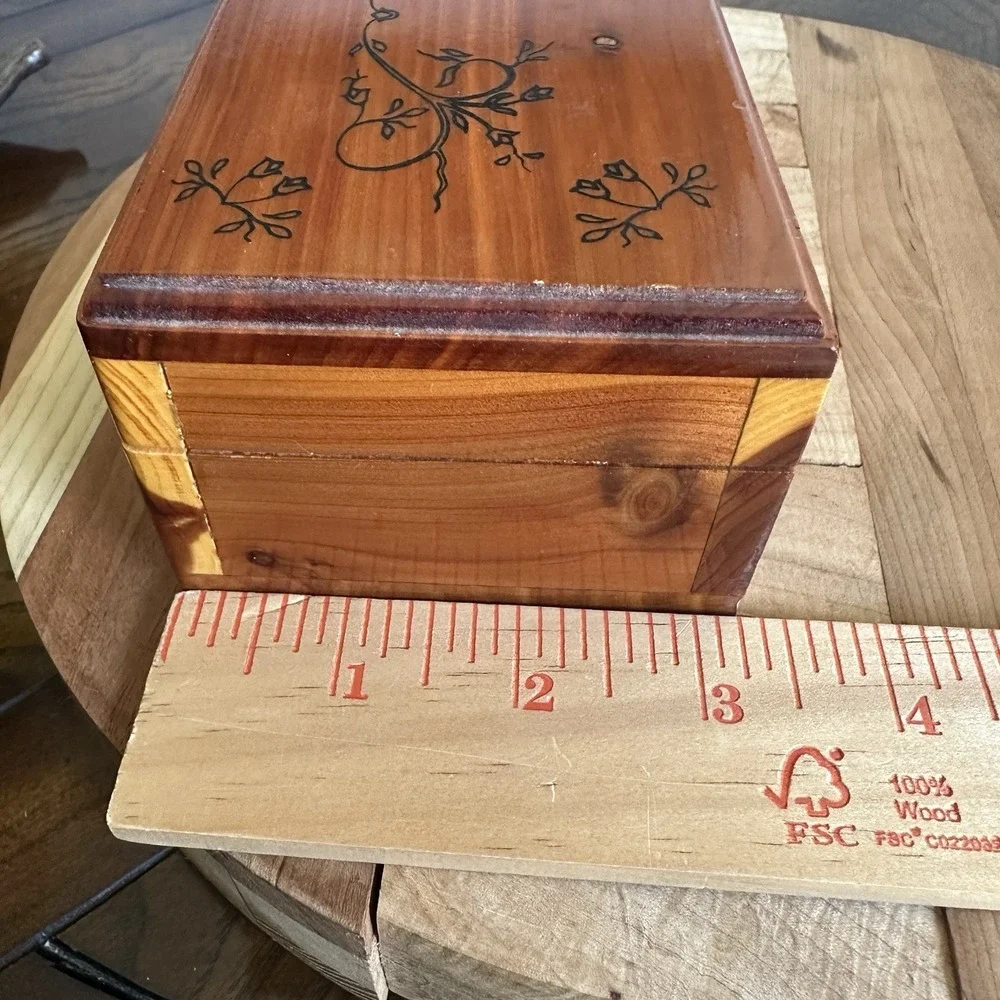 Vintage USA Artisan Cedar Trinket Jewelry Box 5x3 Inch Handcrafted Floral Design